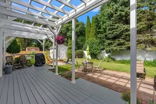 422 Randall Rd, Norton Shores, MI 49441 - Photo 12