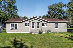 1939 Taube Ave, Benton Harbor, MI 49022 - Photo 1