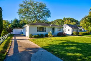 530 Fleser Ct, Spring Lake, MI 49456 - Photo 1