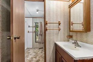 14075 Hanna Ave NE, Cedar Springs, MI 49319 - Photo 20