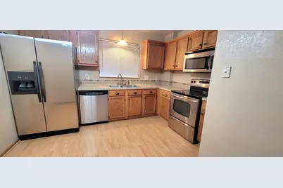 820 Carrier Creek Boulevard NE, Grand Rapids, MI 49503 - Photo 6
