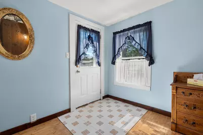 527 Osterhout Street, Schoolcraft, MI 49087 - Photo 4