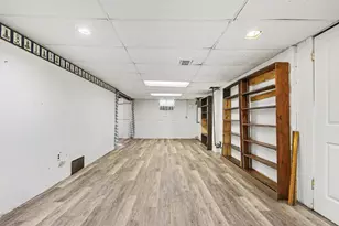 4496 Burgis Ave SE, Kentwood, MI 49508 - Photo 14