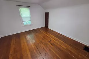 1568 S Crown St, Westland, MI 48186 - Photo 28