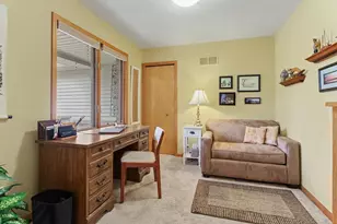 6900 Wellington Dr, Dexter, MI 48130 - Photo 6