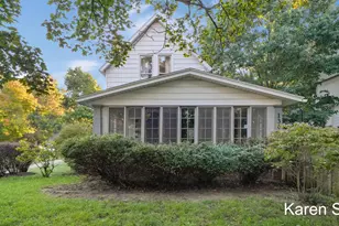 134 Fitzhugh Ave SE, Grand Rapids, MI 49506 - Photo 2