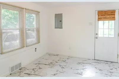 89 W Madge Avenue, Hazel Park, MI 48030 - Photo 10