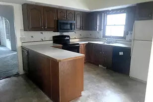 242 Marshall St, Coldwater, MI 49036 - Photo 4