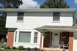 21850 Glenmorra St, Southfield, MI 48076 - Photo 2