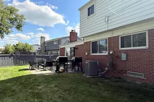 21850 Glenmorra St, Southfield, MI 48076 - Photo 32