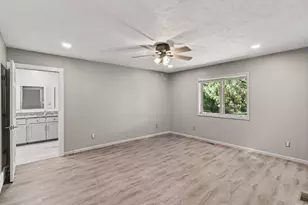 8127 Robinbrook St, Richland, MI 49083 - Photo 12