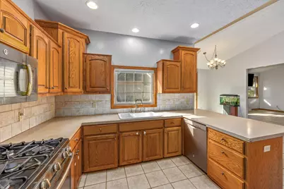 4445 Penny Lane SW, Wyoming, MI 49418 - Photo 4