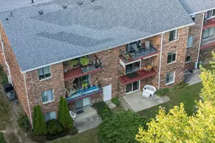 515 W Highland Rd, Howell, MI 48843 - Photo 16