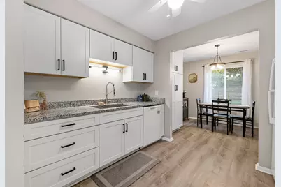 515 W Highland Road #E6, Howell, MI 48843 - Photo 6