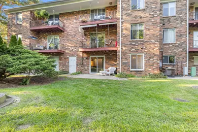 515 W Highland Road #E6, Howell, MI 48843 - Photo 16