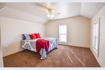 105 W Chicago Street, Quincy, MI 49082 - Photo 18