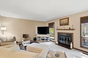 131 Pine Cove Cir, Kalamazoo, MI 49006 - Photo 10