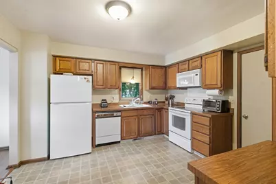 131 Pine Cove Circle, Kalamazoo, MI 49006 - Photo 8