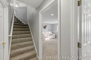 642 Clover Ridge Ave NW, Grand Rapids, MI 49504 - Photo 24
