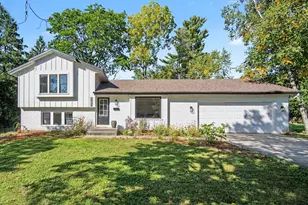 1931 Lonsdale Dr NE, Grand Rapids, MI 49503 - Photo 1