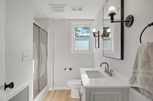1931 Lonsdale Dr NE, Grand Rapids, MI 49503 - Photo 16