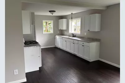309 W Riverside Drive, Ionia, MI 48846 - Photo 8
