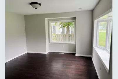 309 W Riverside Drive, Ionia, MI 48846 - Photo 12