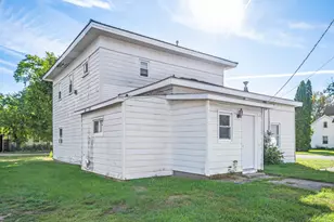 203 N 3rd Ave, Big Rapids, MI 49307 - Photo 6