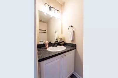 39244 Canterbury Drive, Harrison Township, MI 48045 - Photo 36