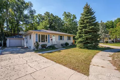 960 Walcott Street SW, Wyoming, MI 49509 - Photo 2