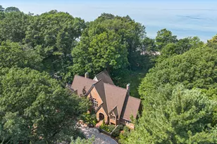 5285 N Lakeshore Dr, Holland, MI 49424 - Photo 1