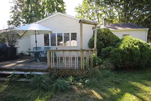 13738 E Tremblay Dr, Vicksburg, MI 49097 - Photo 2