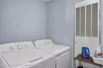 707 Sawyer Road, Lansing, MI 48911 - Photo 24