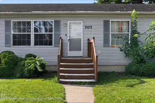 707 Sawyer Rd, Lansing, MI 48911 - Photo 4