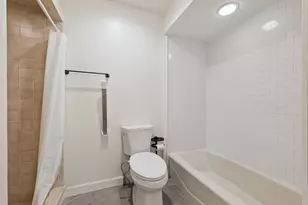 797 Deer Ct, Plymouth, MI 48170 - Photo 32