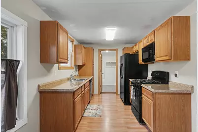 32 Liberty Street, Coldwater, MI 49036 - Photo 2