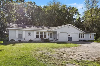10437 Sunshine Drive, Delton, MI 49046 - Photo 2