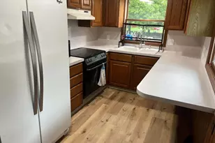 65835 Gridley Rd, Hartford, MI 49057 - Photo 2