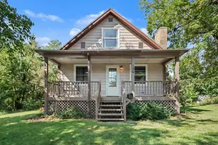 106 S Berkley St, Kalamazoo, MI 49006 - Photo 1