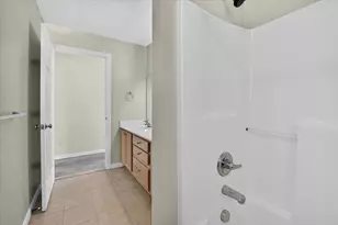 1041 Bicentennial Pkwy, Ann Arbor, MI 48108 - Photo 30
