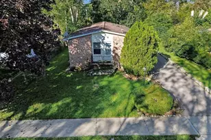 3460 La Salle Dr, Ann Arbor, MI 48108 - Photo 24
