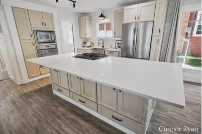 1362 Columbia Avenue NE, Grand Rapids, MI 49505 - Photo 18