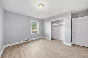 1208 N Eaton St, Albion, MI 49224 - Photo 10