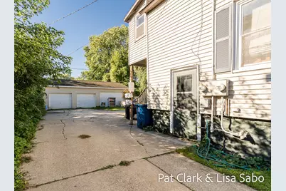 420 Monroe Avenue, Grand Haven, MI 49417 - Photo 10