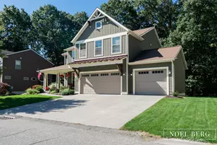16897 Birchview Ct, Nunica, MI 49448 - Photo 2