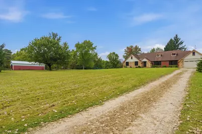 9112 E Miller Road, Durand, MI 48429 - Photo 2