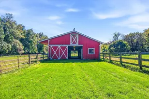 2785 Pearson Rd, Milford, MI 48380 - Photo 32