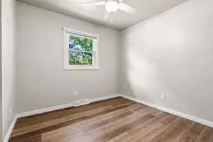 20398 Pine Lake Rd, Battle Creek, MI 49014 - Photo 22