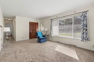 655 Ansley Dr, Saint Joseph, MI 49085 - Photo 8