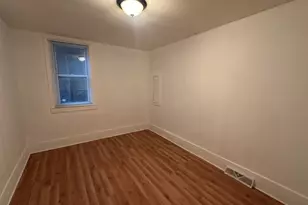 526 Davis St, Manistee, MI 49660 - Photo 14
